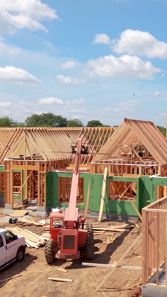 Framing, telehandler clip